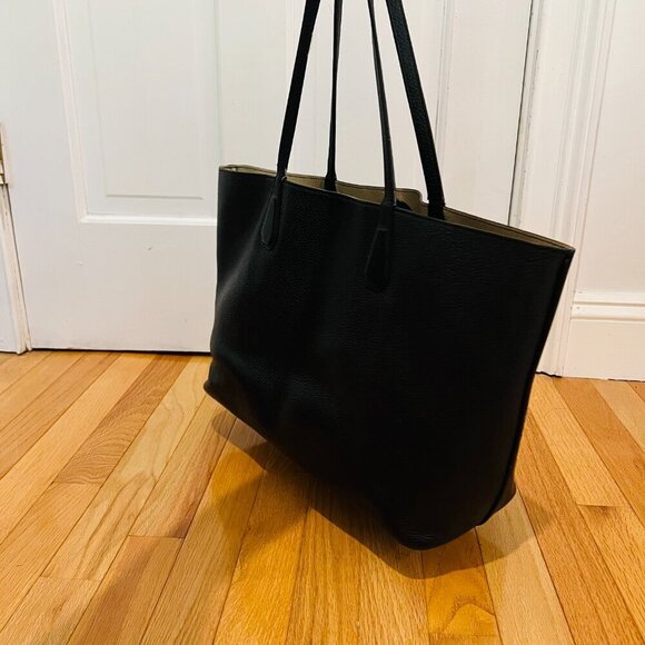 Tory Burch Pebble Leather Tote Bag - Picture 13 of 16